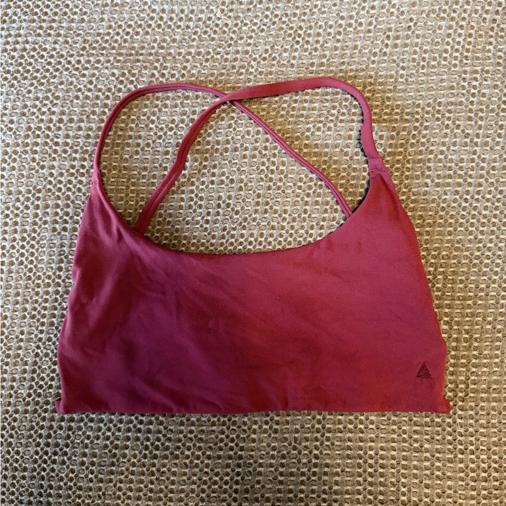Vitality Cloud II Strappy Sports Bra